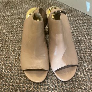 Michael Kors (MK) Block Leather Heels